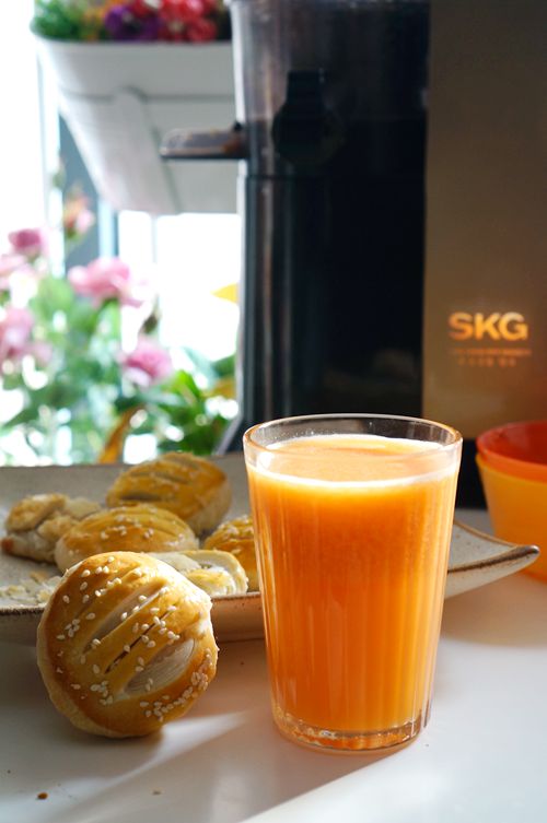 天然美味的胡萝卜橙汁【SKG原汁机试用报告】